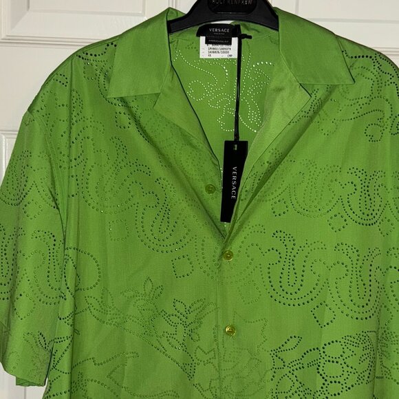 AUTH MENS VERSACE SHORT SLEEVE BUTTON UP SHIRT SIZE 48 OVERSIZE APPROX LARGE - Picture 1 of 16